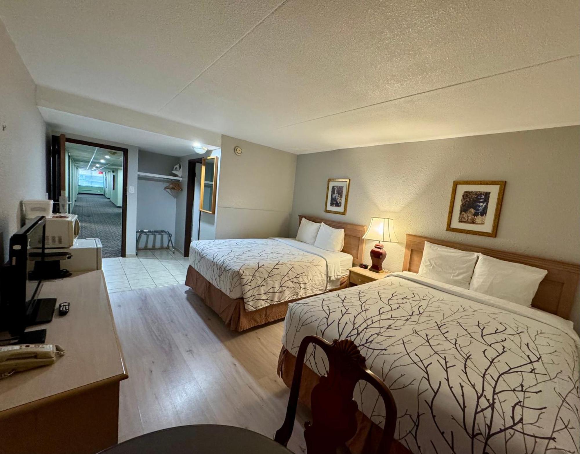 Best Stay Inn Melville エクステリア 写真